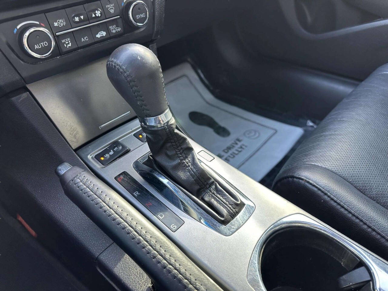 Used 2014 Acura ILX w/ Technology Package image 30