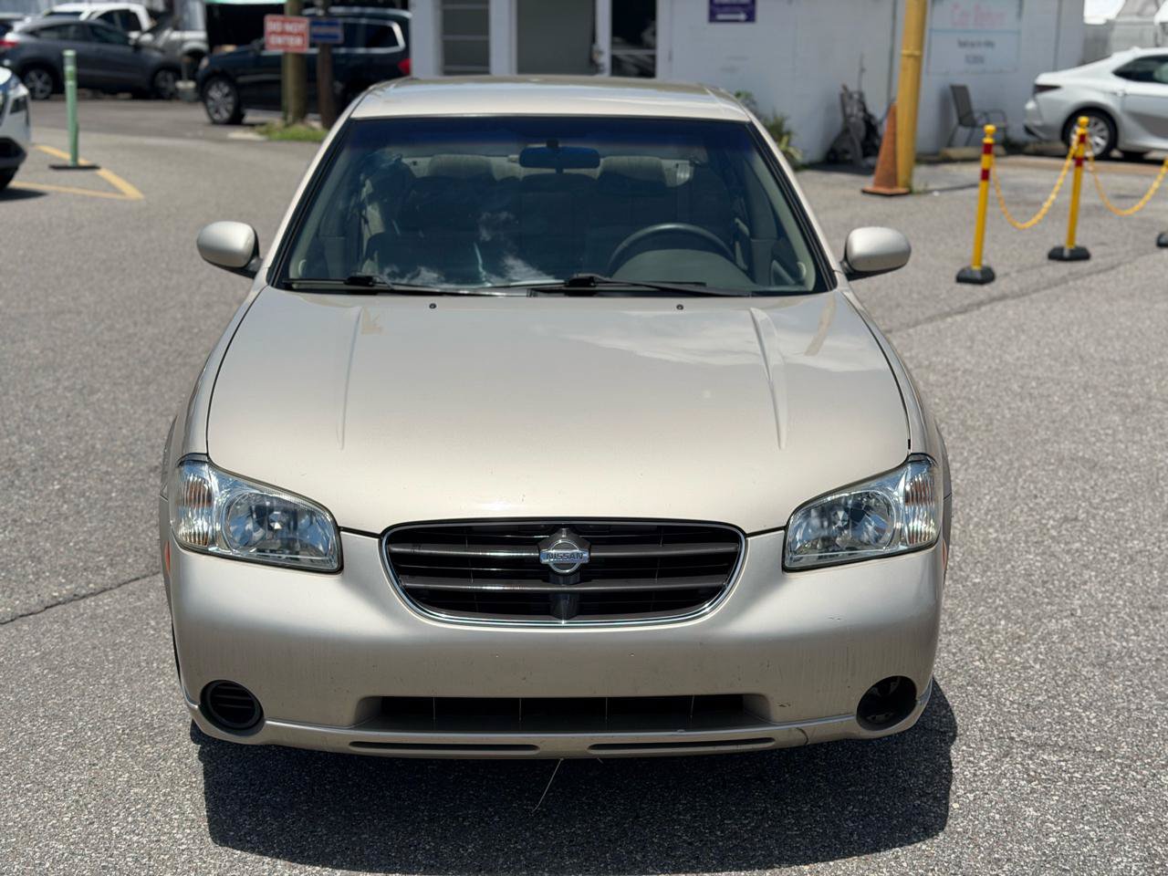 Used 2000 Nissan Maxima GXE FWD image 2