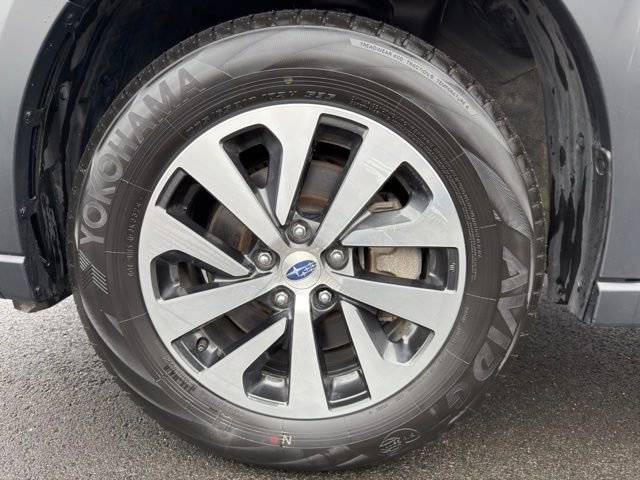 Used 2025 Subaru Outback Premium image 27