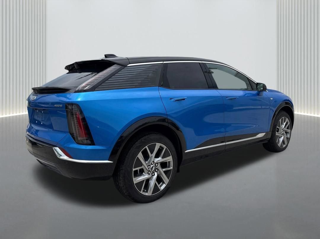 New 2026 Cadillac Optiq Luxury 1 RWD image 5