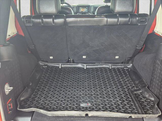 Used 2015 Jeep Wrangler Unlimited Rubicon image 6