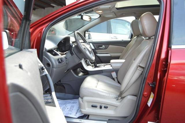 Used 2013 Ford Edge Limited image 11