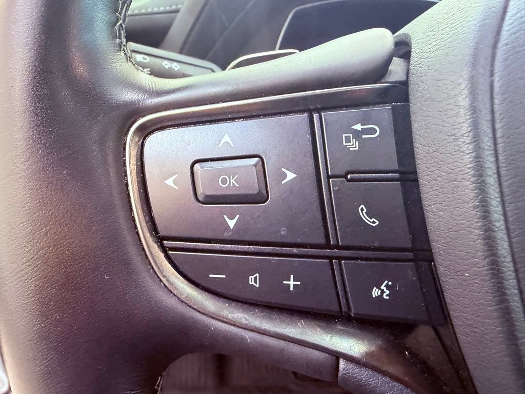 Certified 2022 Lexus LS 500 w/ Accessory Package (Z2) RWD image 21