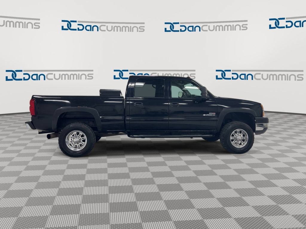 Used 2004 Chevrolet Silverado 2500 LT w/ Skid Plate Package AWD/4WD image 9