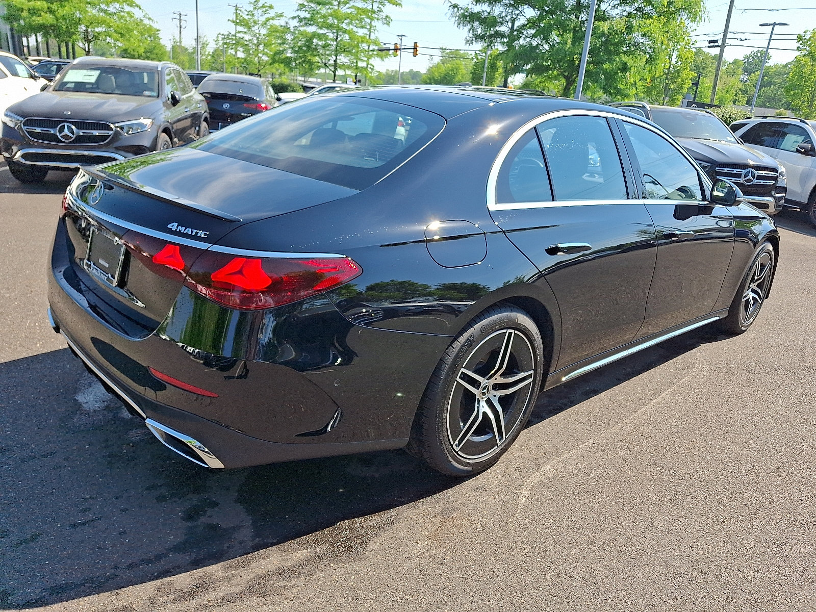 New 2026 Mercedes-Benz E 350 4MATIC Sedan image 6