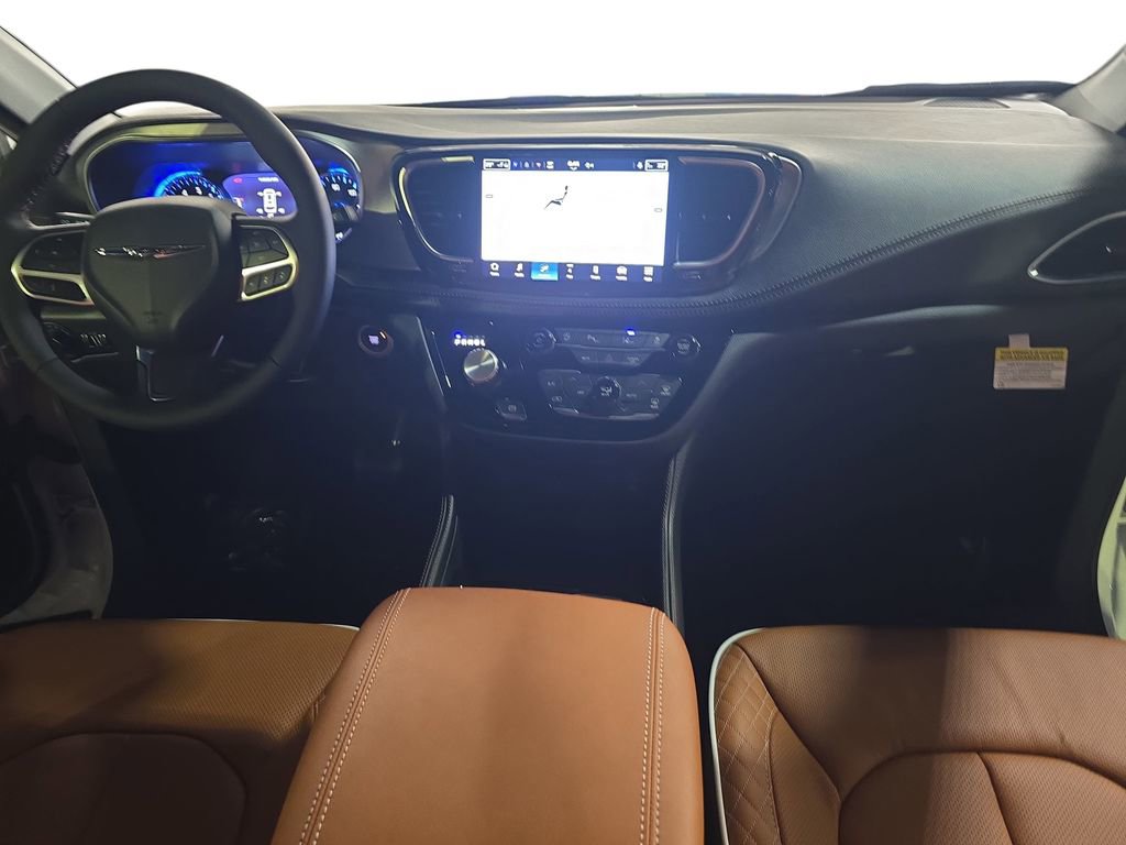 New 2026 Chrysler Pacifica Pinnacle FWD image 9