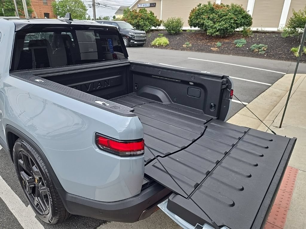 Used 2025 Rivian R1T Adventure AWD/4WD image 51