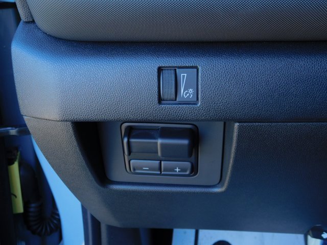 Used 2025 Chevrolet Colorado Z71 w/ Technology Package image 33