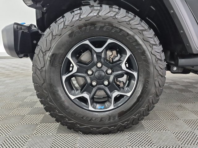 Used 2022 Jeep Wrangler Unlimited Rubicon 4xe w/ Dual Top Group AWD/4WD image 27