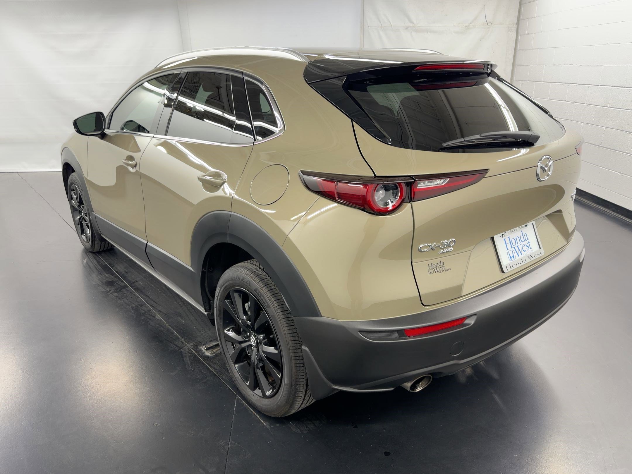 Used 2024 MAZDA CX-30 Carbon image 3