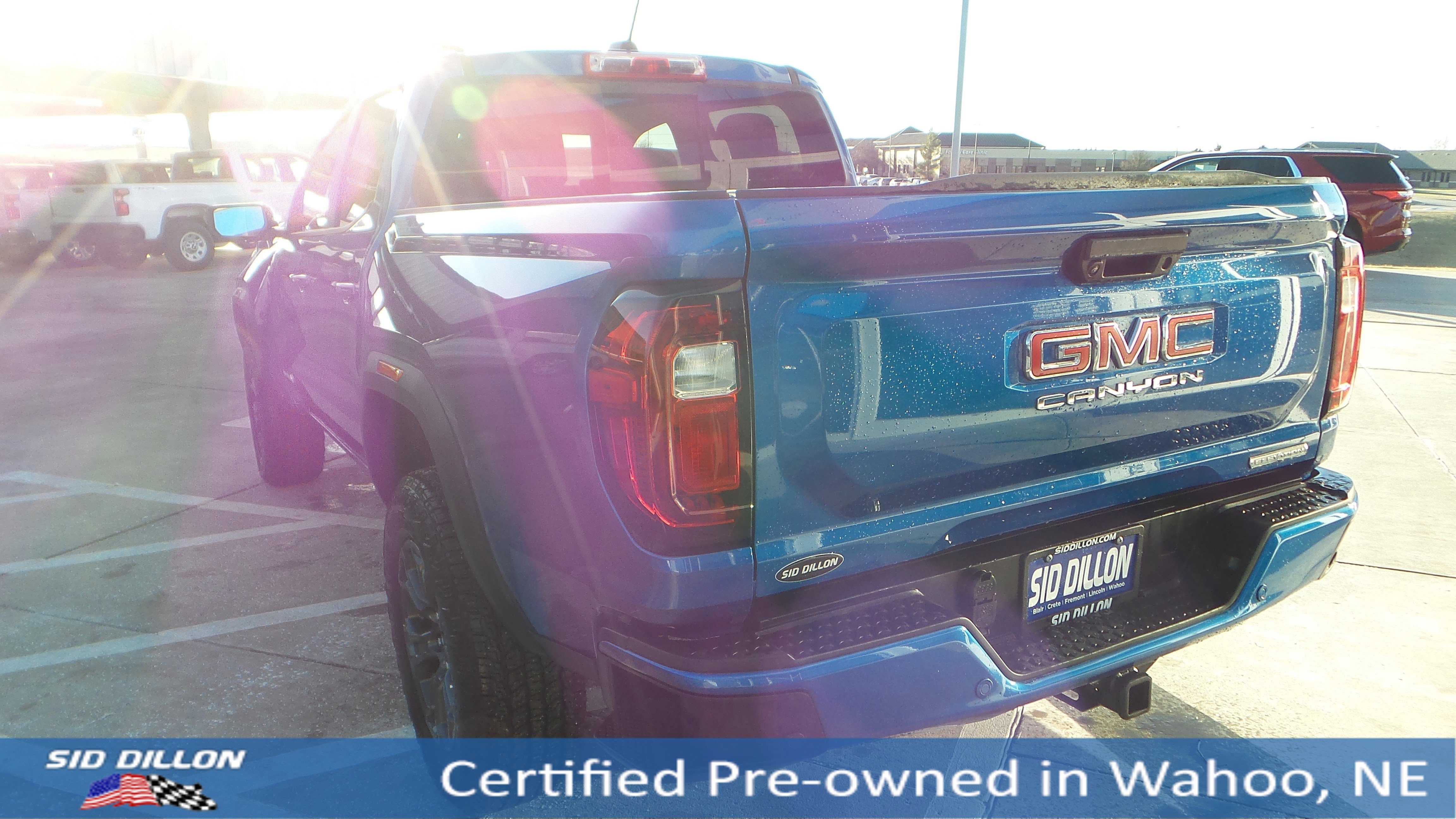 Used 2024 GMC Canyon Elevation w/ Elevation Premium Package image 3