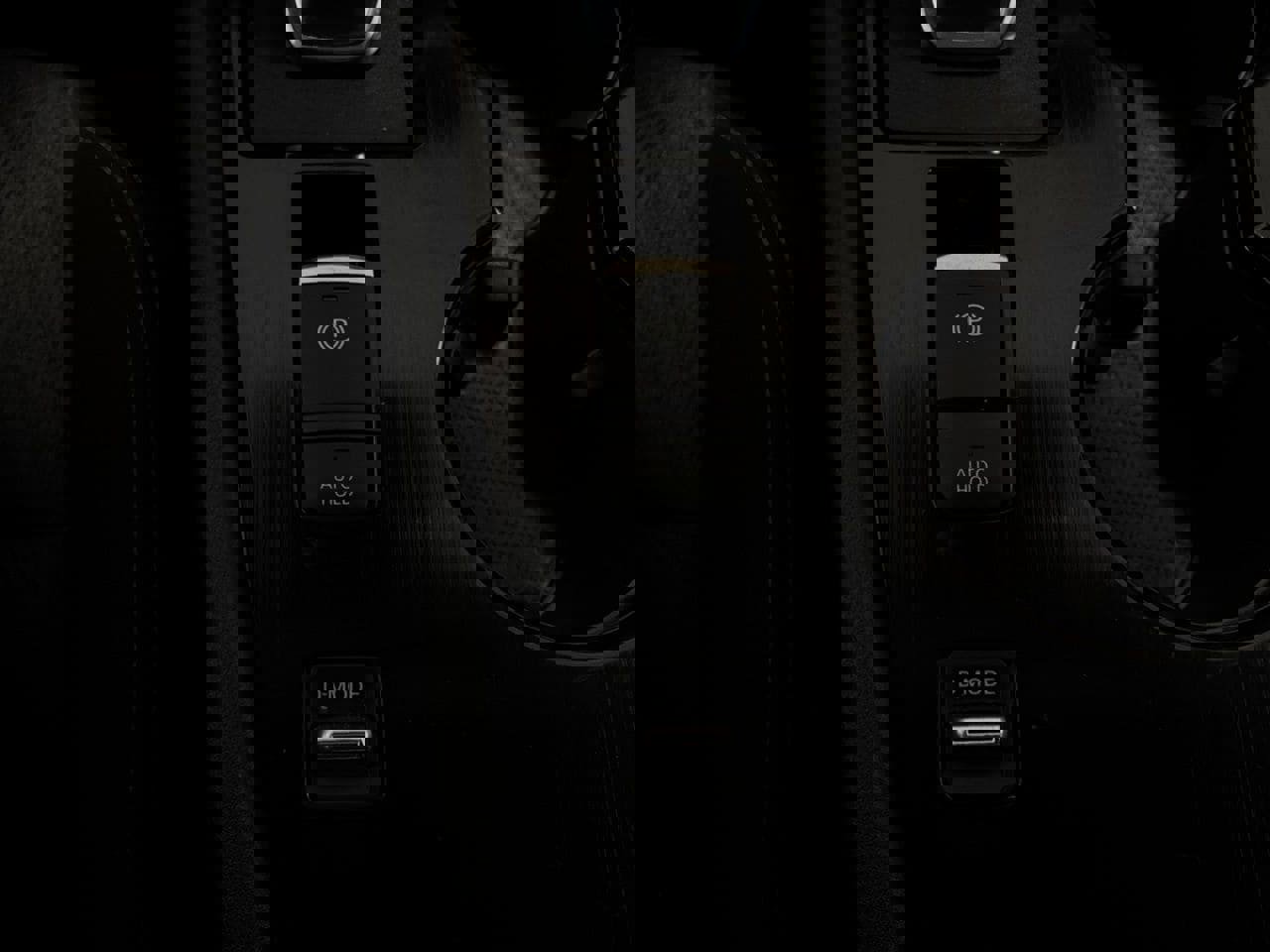 Used 2025 Nissan Rogue SV FWD image 23