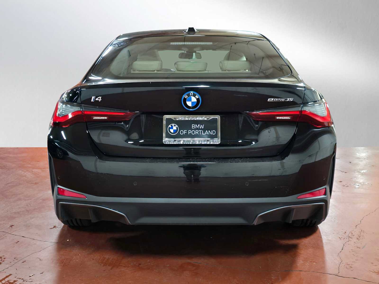 Used 2024 BMW i4 eDrive35 w/ Premium Package image 6