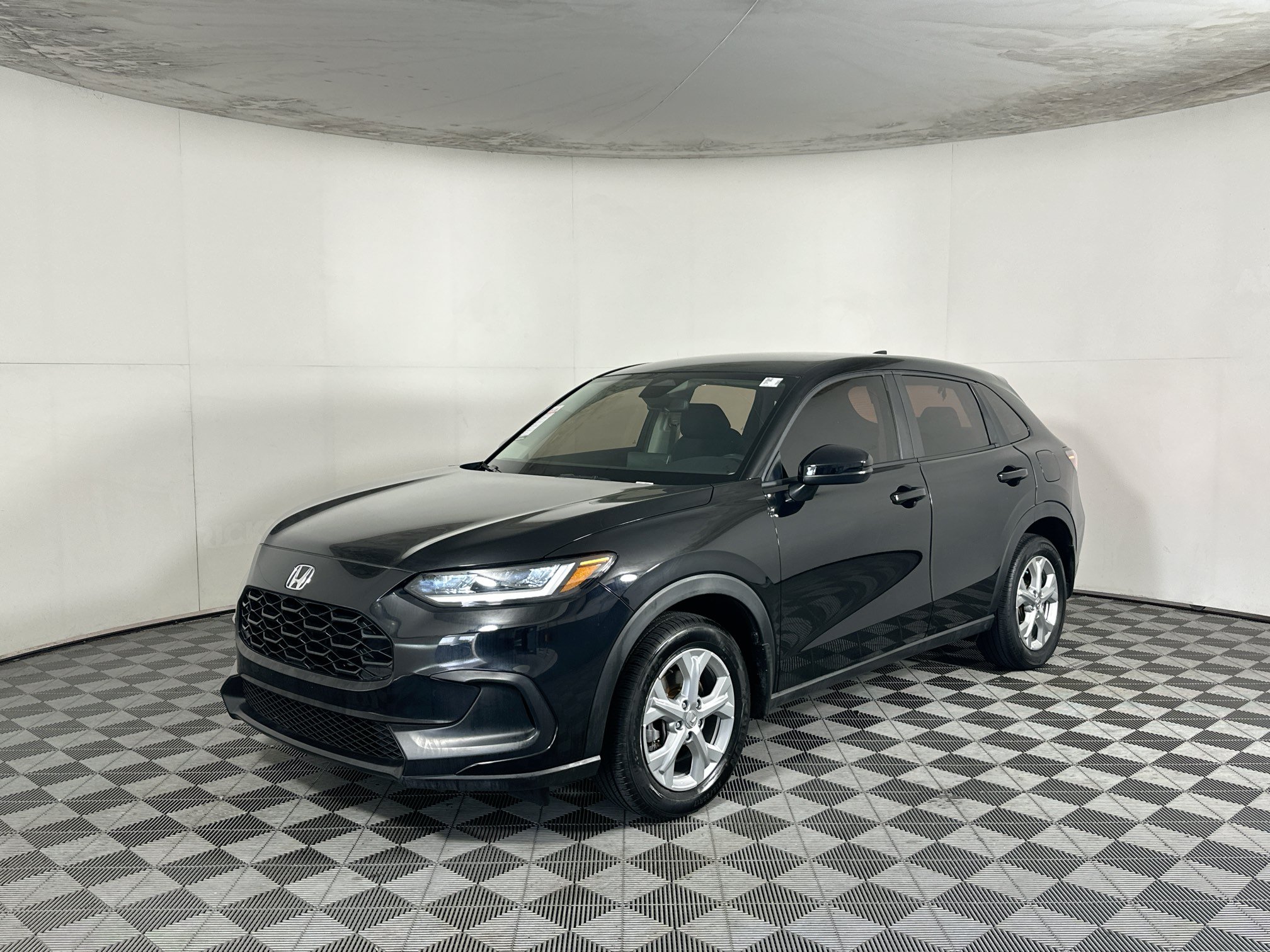 Used 2024 Honda HR-V LX image 7