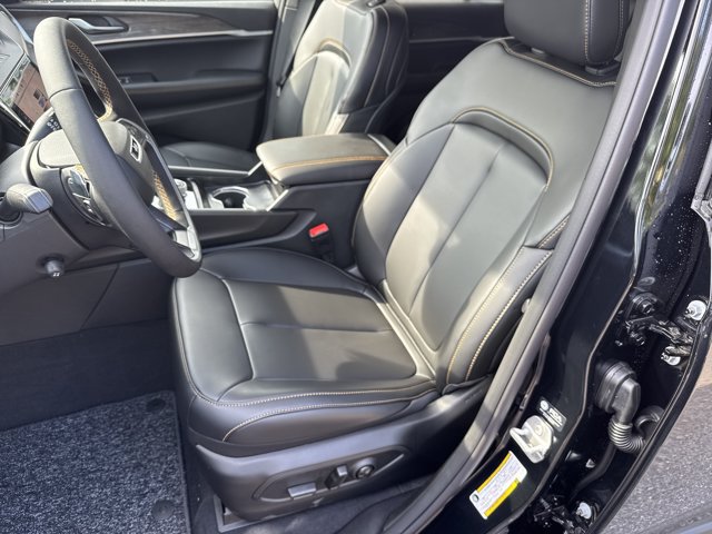 New 2026 Jeep Grand Cherokee Limited AWD/4WD image 10