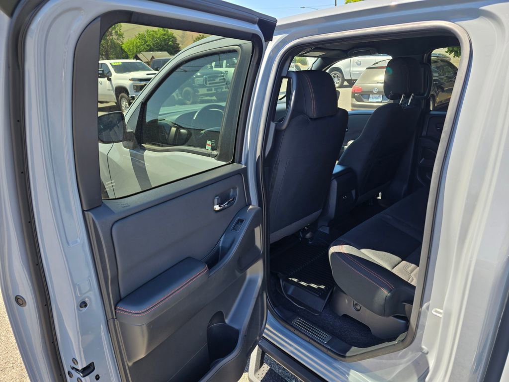 Used 2024 Nissan Frontier PRO-4X w/ Off-Road Protection Package AWD/4WD image 14