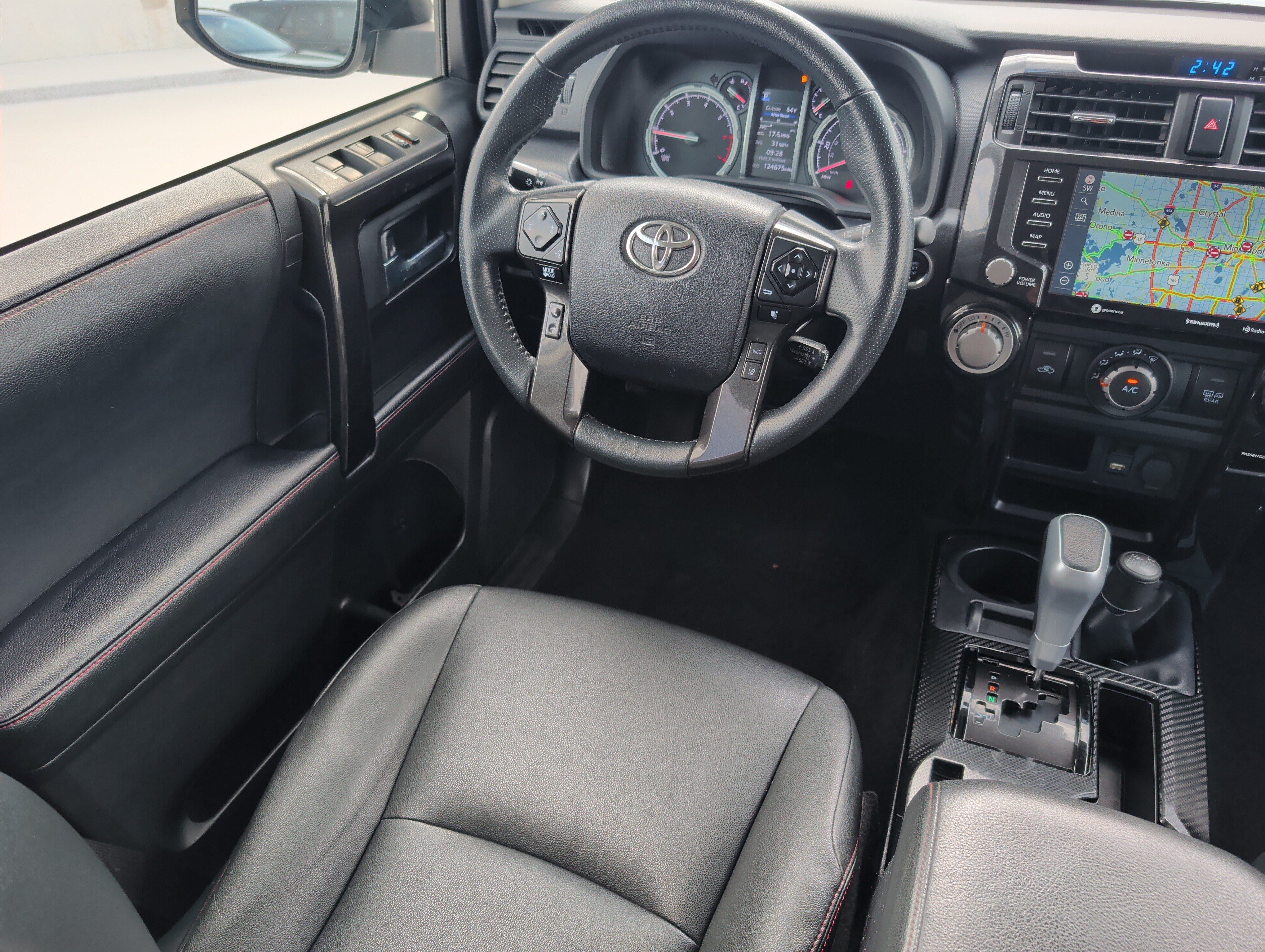Certified 2020 Toyota 4Runner TRD Off-Road Premium AWD/4WD image 9