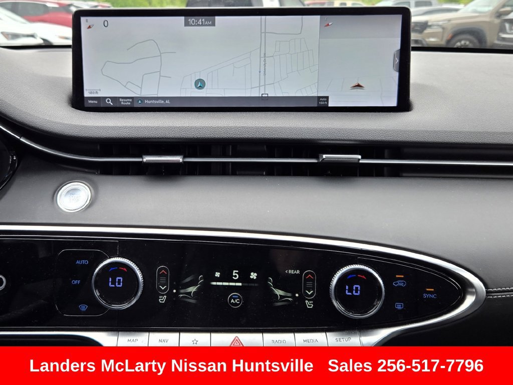 Used 2025 Genesis GV70 2.5T AWD/4WD image 18