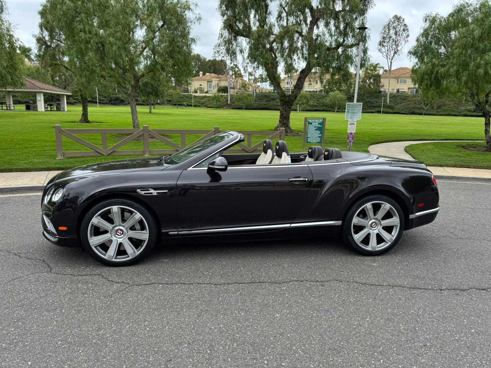 Used 2016 Bentley Continental GT AWD/4WD image 21