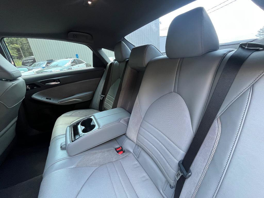 Used 2019 Toyota Avalon XSE w/ Four Season Floor Mat Package FWD image 23