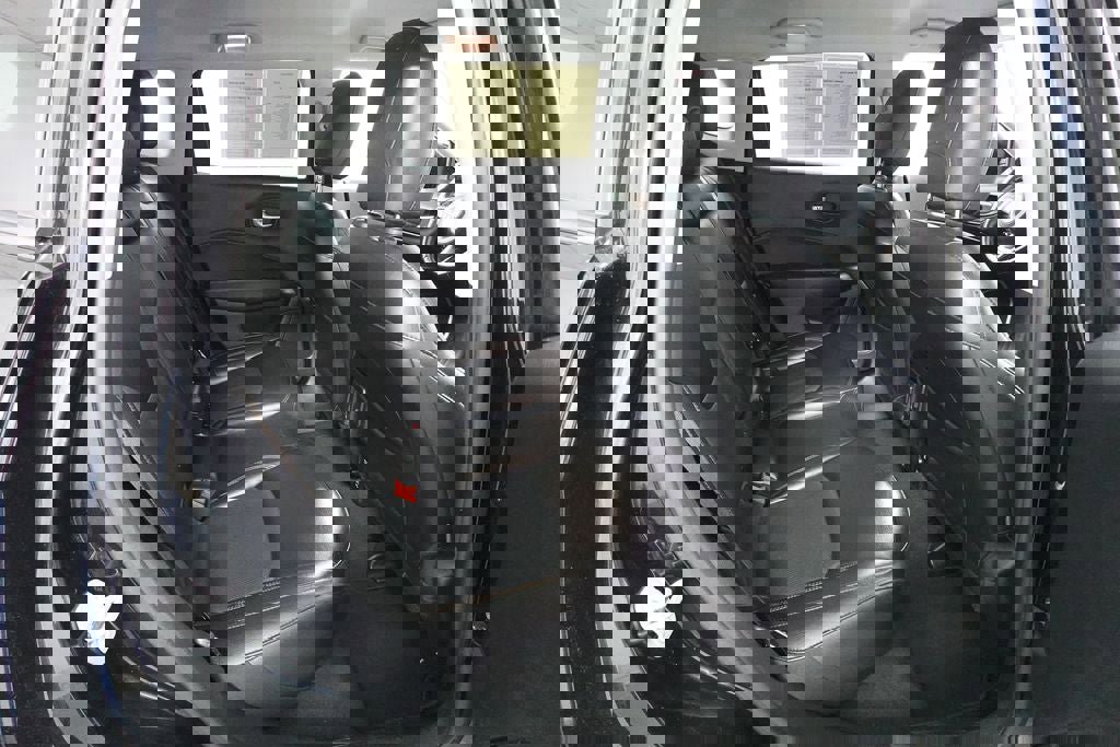 Used 2020 Jeep Compass Limited image 15