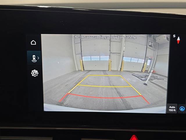 Certified 2025 Hyundai Elantra SEL image 11