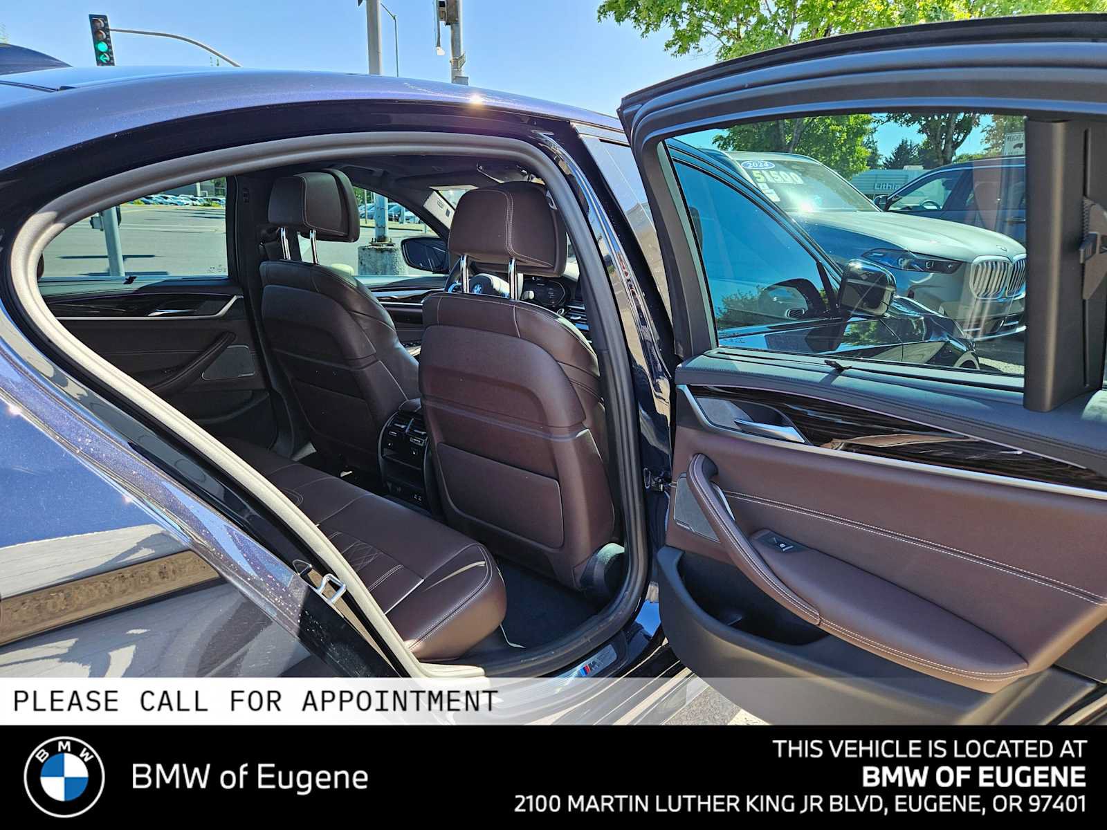 Used 2023 BMW M550i xDrive w/ Executive Package AWD/4WD image 14