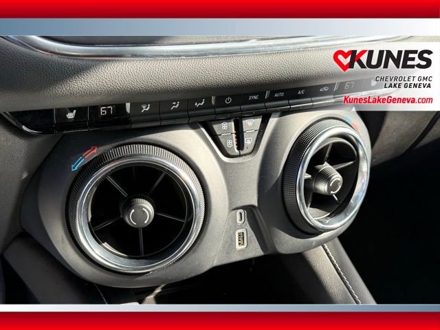 Used 2025 Chevrolet Blazer LT image 28