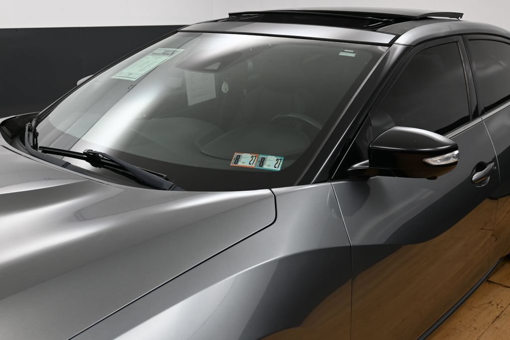 Used 2020 Nissan Maxima SR w/ Illumination Package FWD image 3