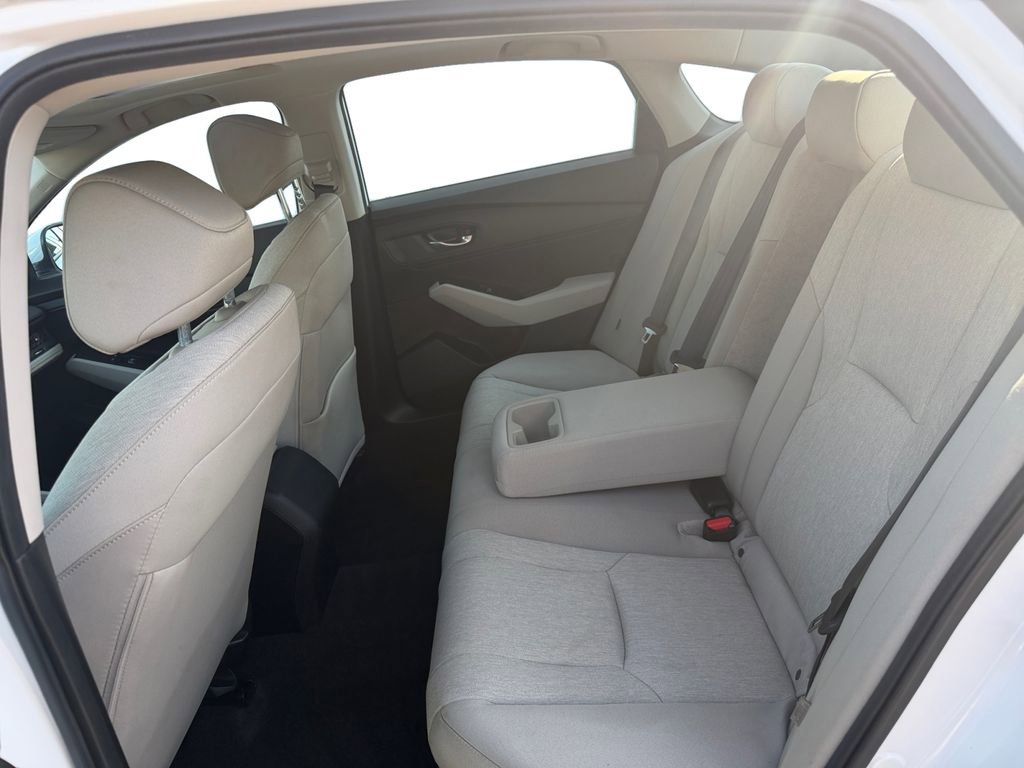 Used 2023 Honda Accord EX image 13