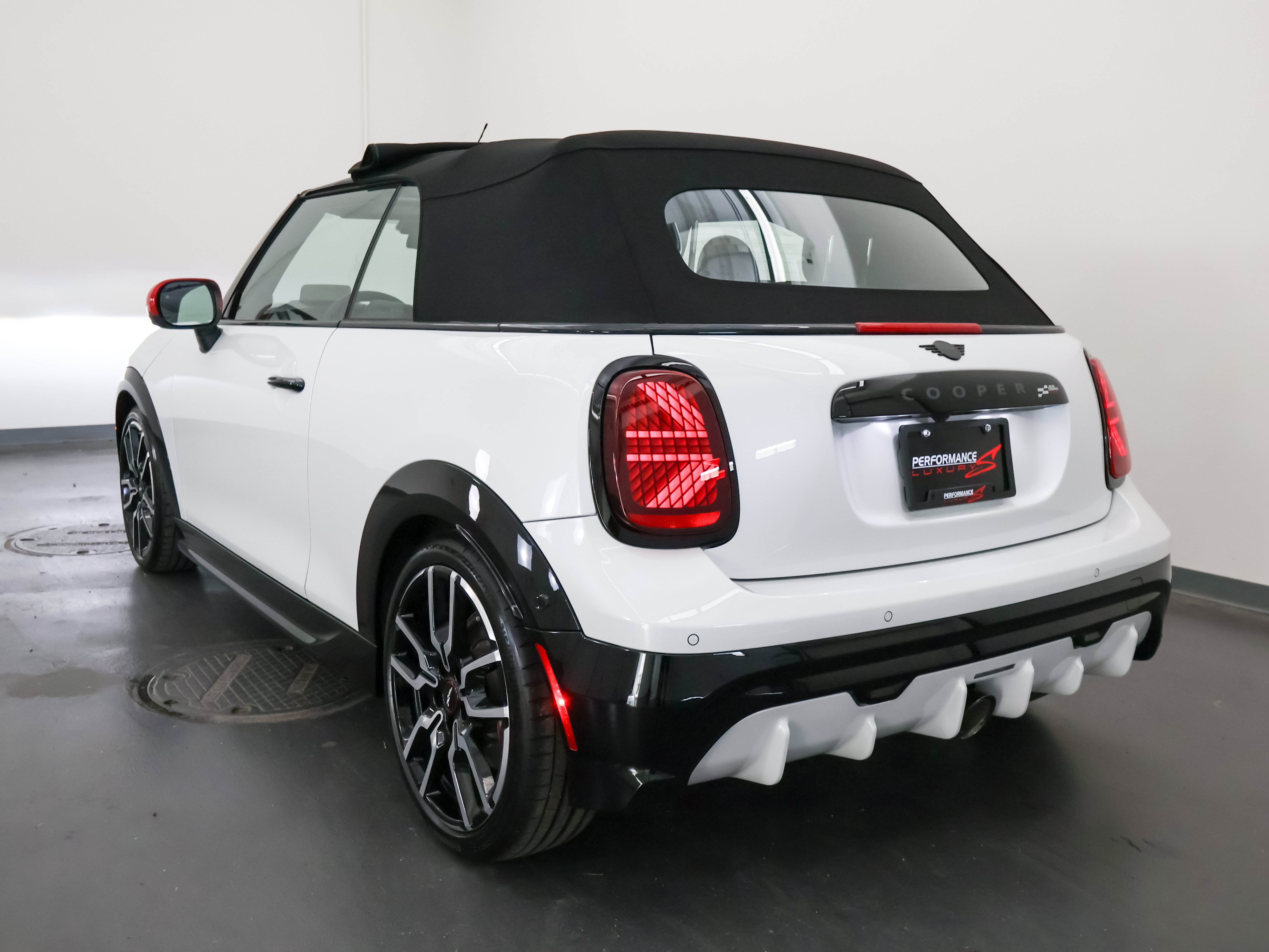 Used 2025 MINI Cooper John Cooper Works FWD image 5