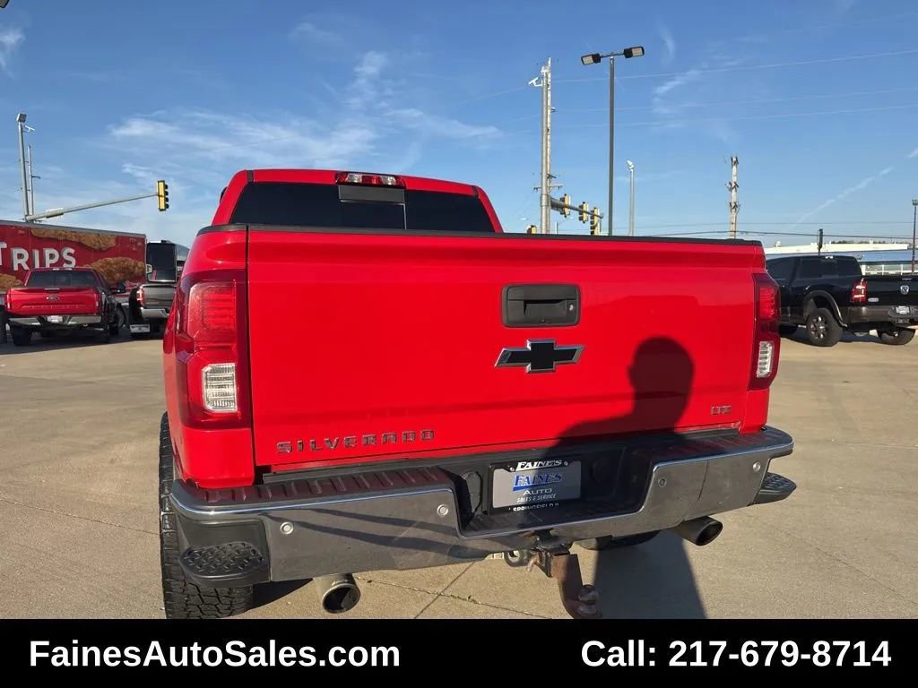Used 2017 Chevrolet Silverado 1500 LTZ w/ LTZ Plus Package image 18