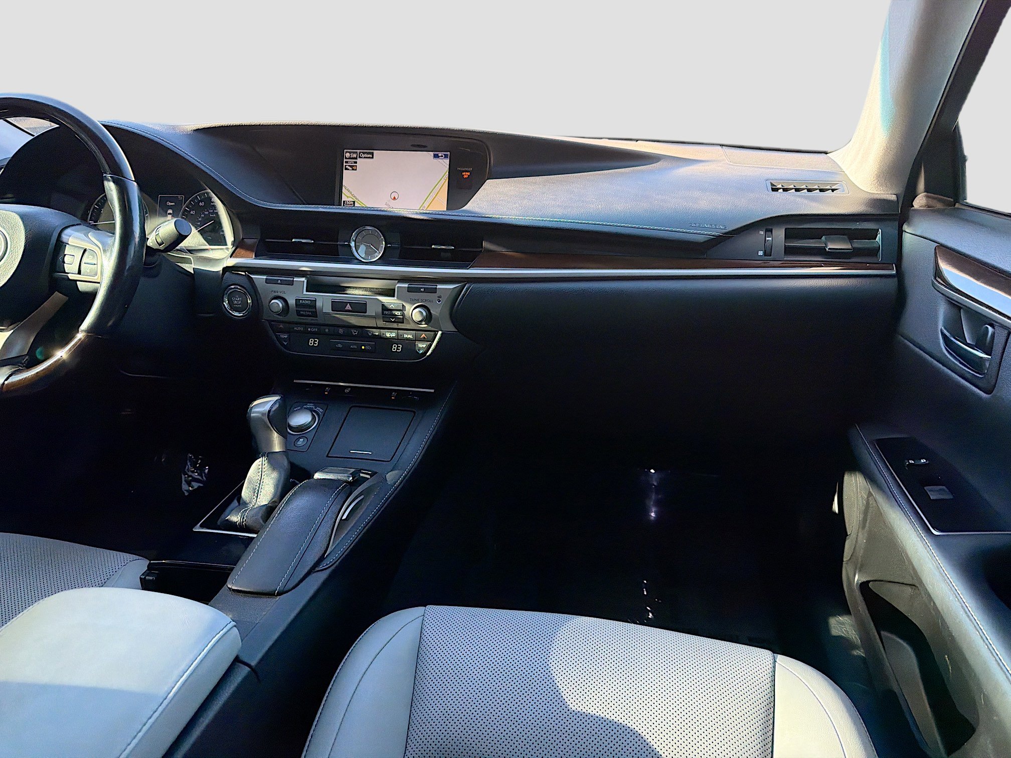 Used 2016 Lexus ES 350 w/ Navigation System Package image 17