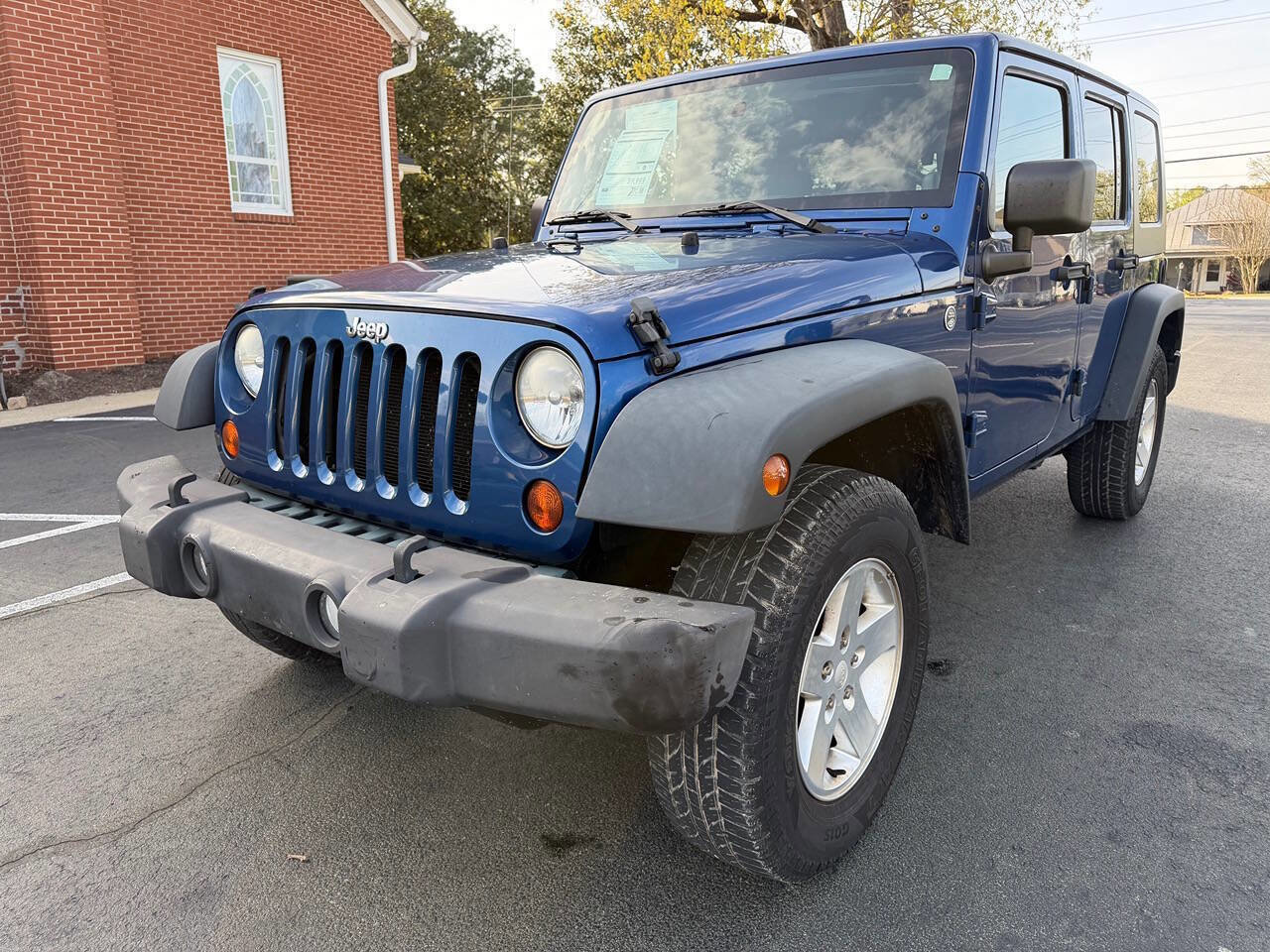Used 2010 Jeep Wrangler Unlimited Sport image 2