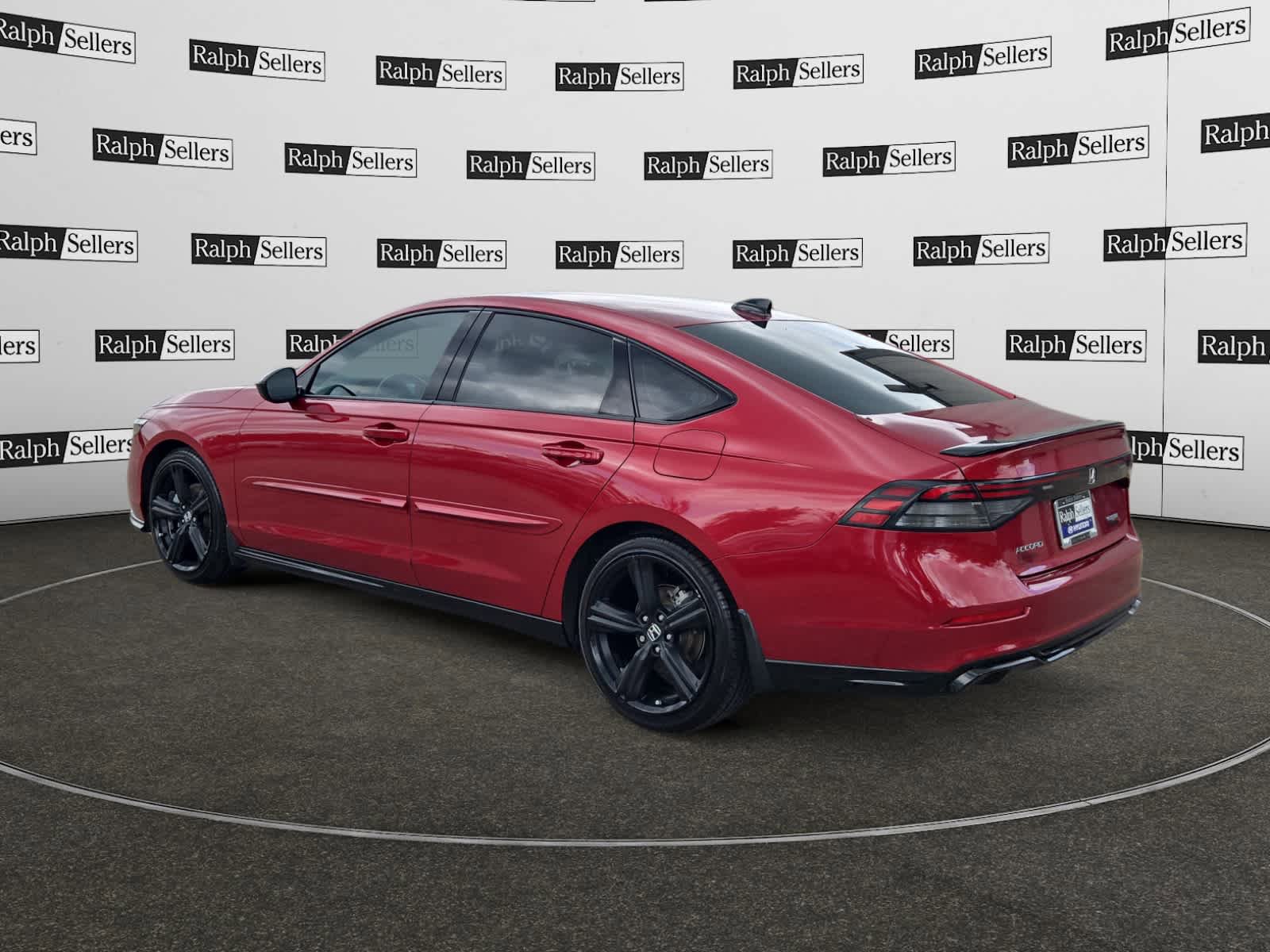 Used 2023 Honda Accord Sport image 4