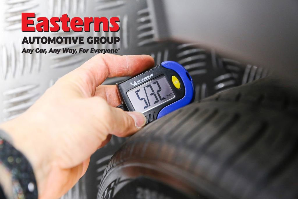 Used 2022 Hyundai Venue Limited image 27