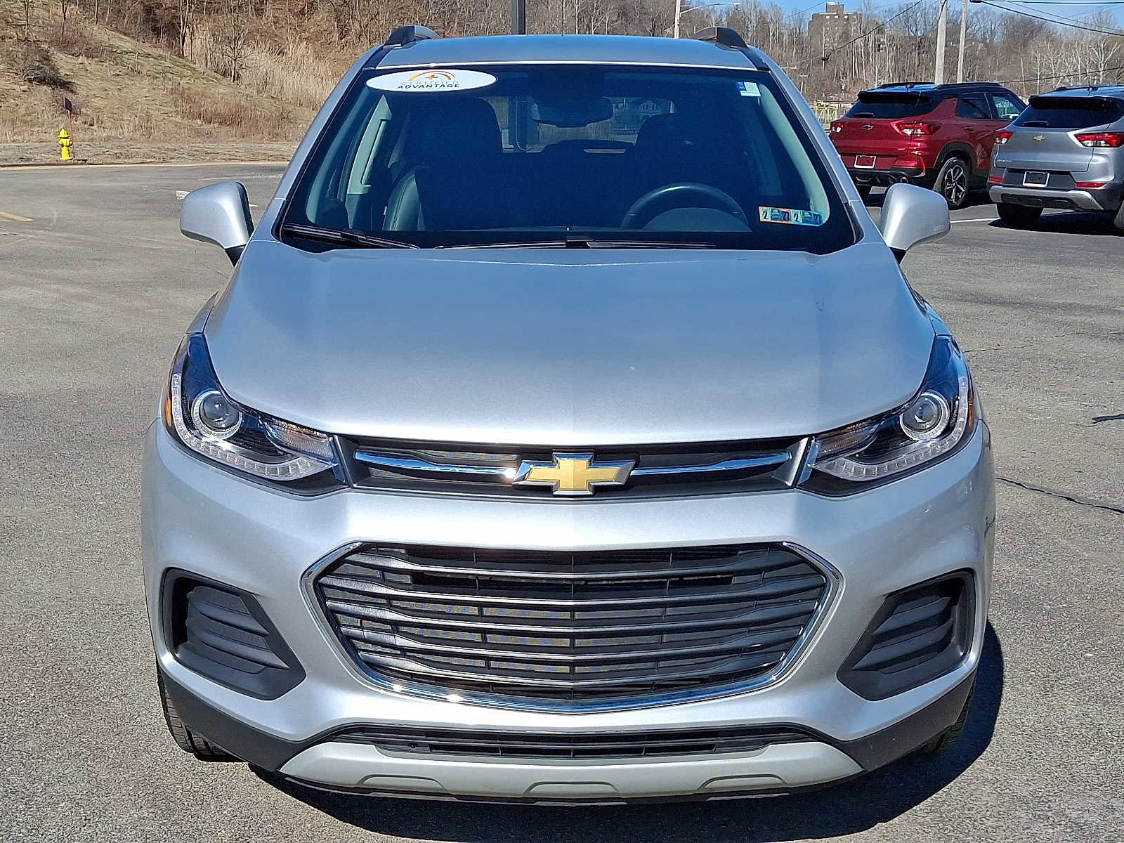 Used 2022 Chevrolet Trax LT w/ LT Convenience Package image 2