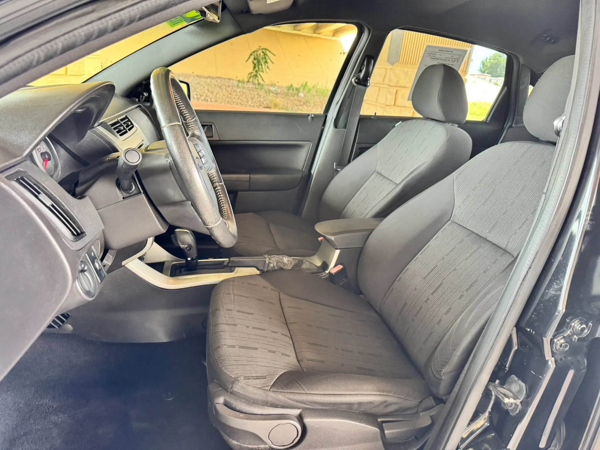 Used 2011 Ford Focus SE w/ 201A Rapid Spec Order Code FWD image 11