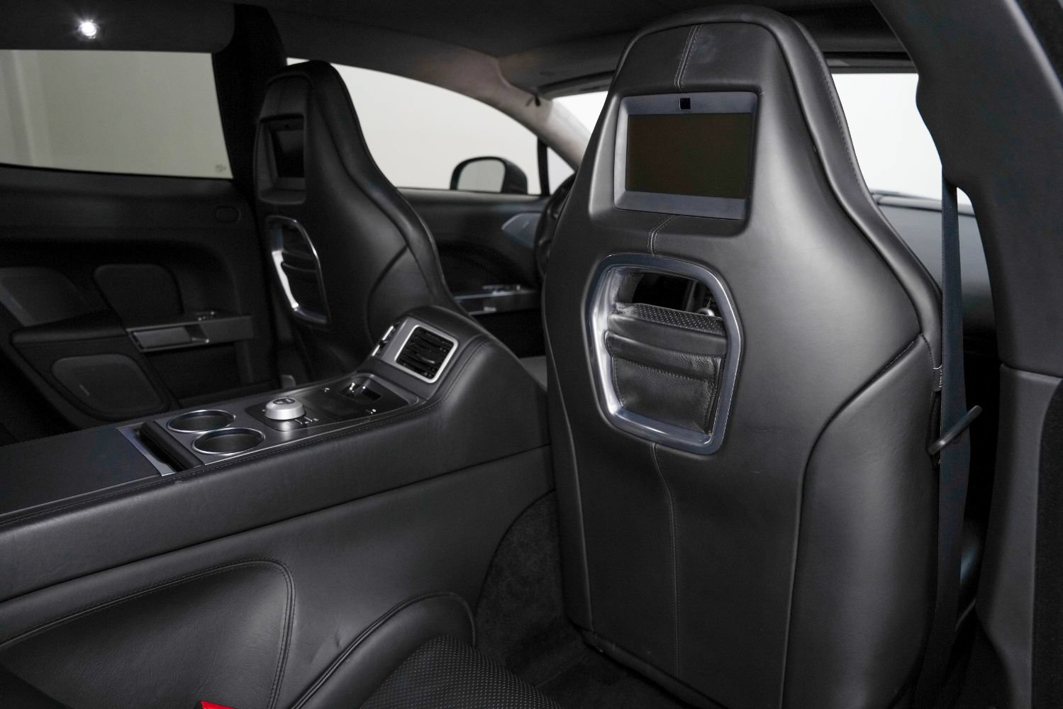 Used 2011 Aston Martin Rapide Luxe RWD image 34