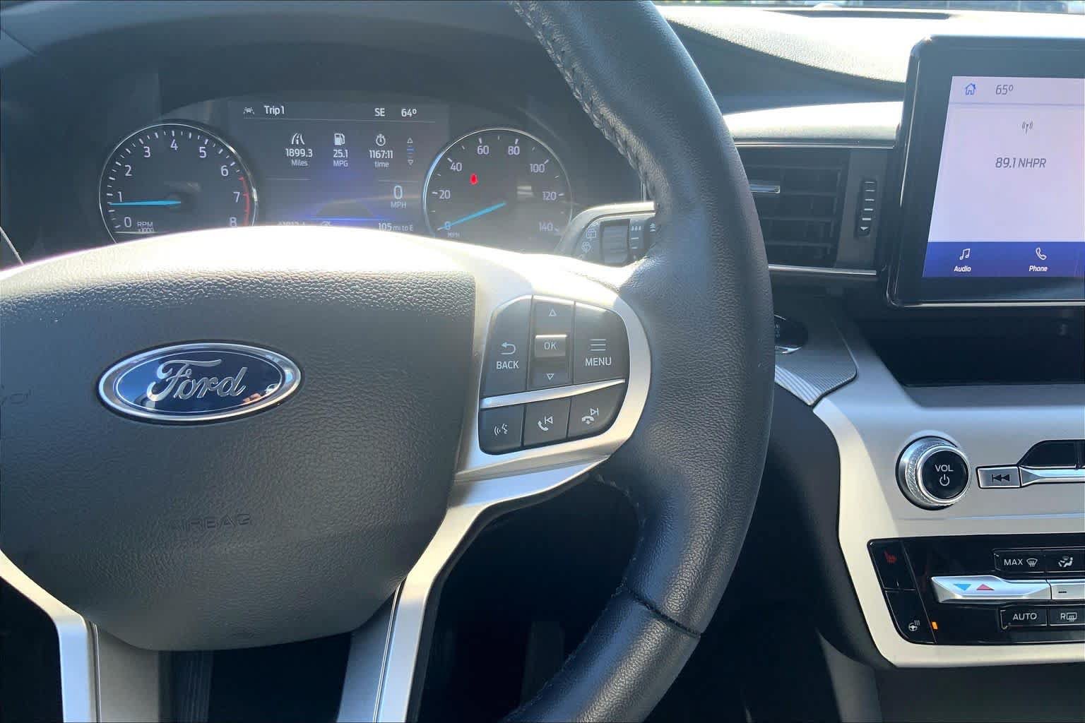 Used 2022 Ford Explorer XLT w/ Equipment Group 202A AWD/4WD image 24