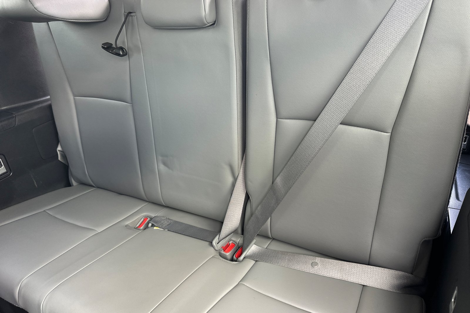 Used 2023 Toyota Highlander XLE FWD image 15