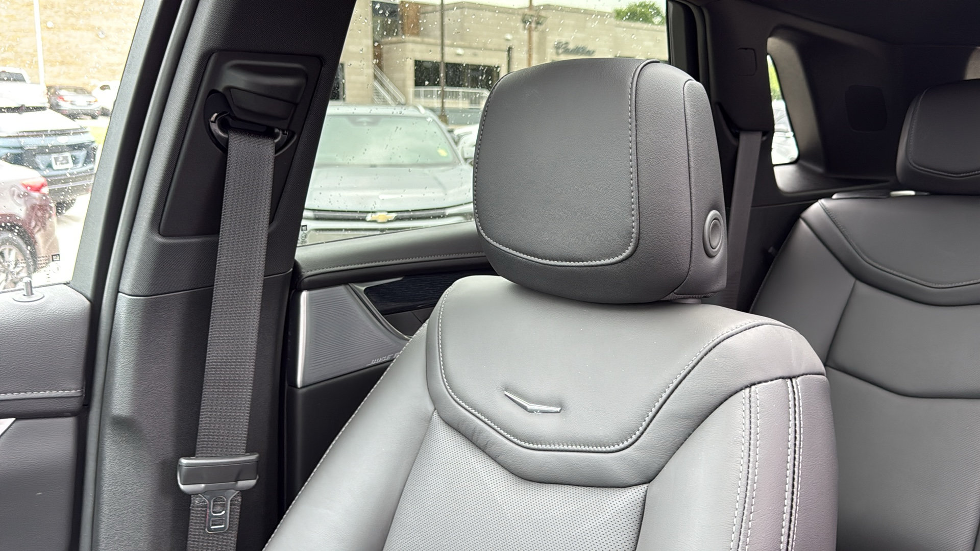 New 2026 Cadillac XT5 Premium Luxury w/ LPO, Floor Liner Package AWD/4WD image 25