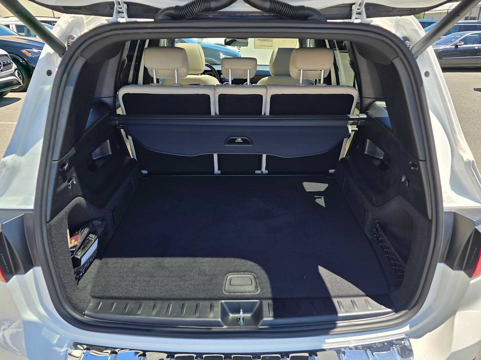 New 2026 Mercedes-Benz GLB 250 4MATIC image 14