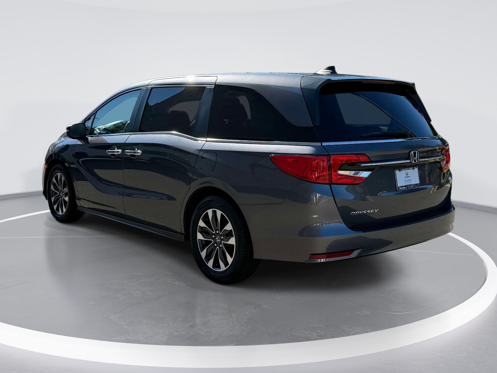 Certified 2024 Honda Odyssey EX-L image 4