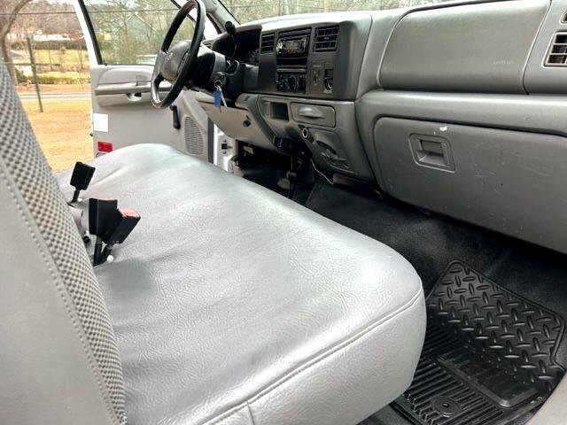 Used 2004 Ford F350 XL image 34