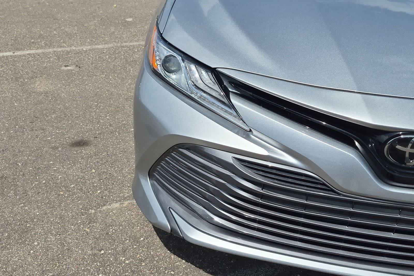Used 2020 Toyota Camry XLE FWD image 10