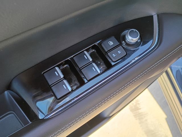 Certified 2025 MAZDA CX-5 Signature image 32