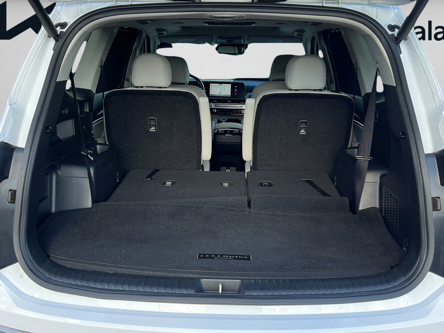 Certified 2023 Kia Telluride EX w/ EX Captain's Chair Package FWD image 9