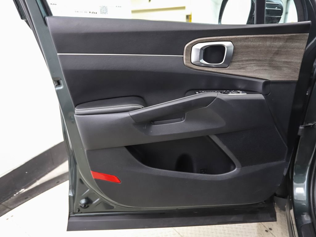Used 2022 Kia Sorento X-Line EX image 9