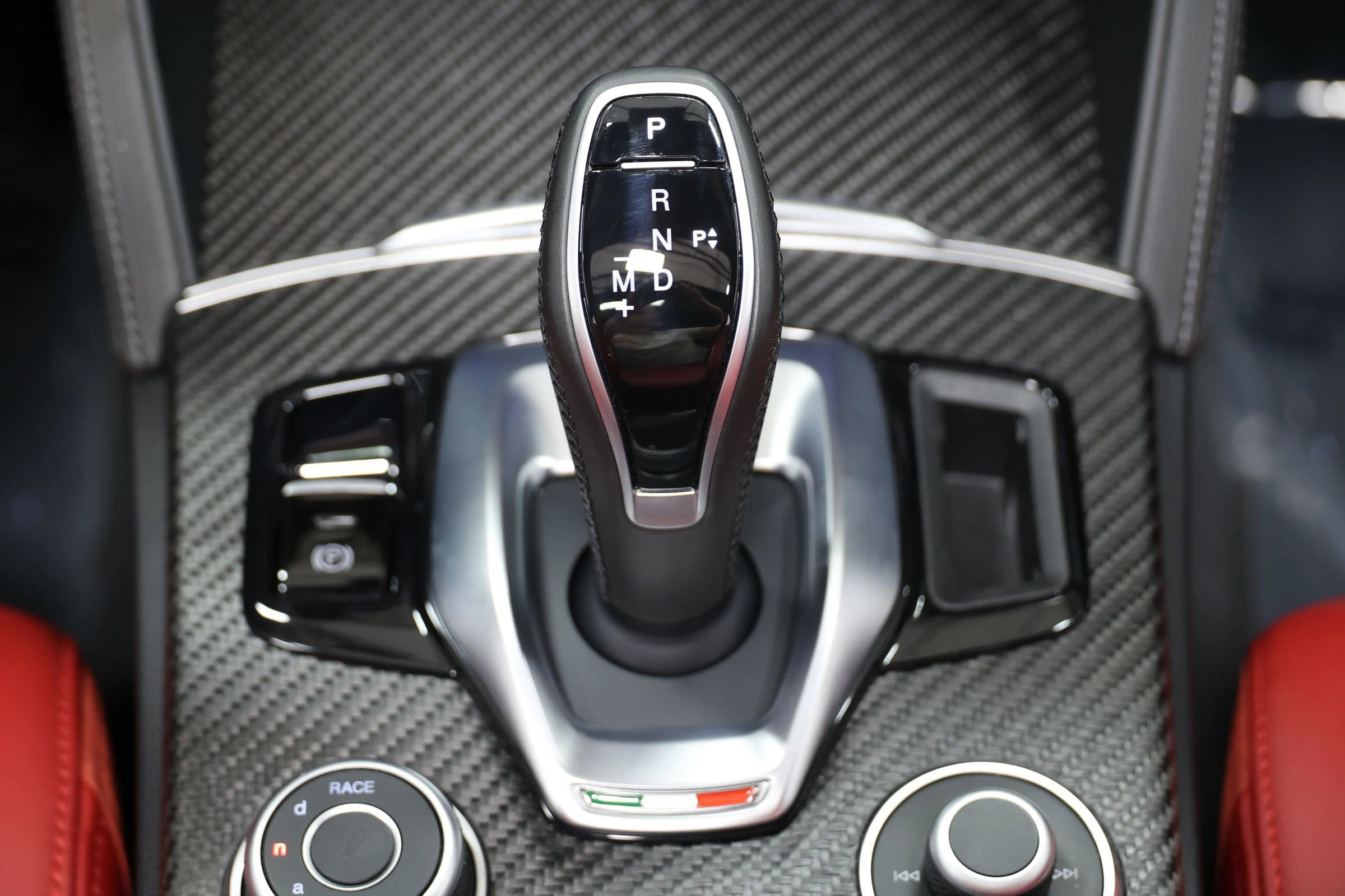 Used 2024 Alfa Romeo Stelvio Quadrifoglio image 40